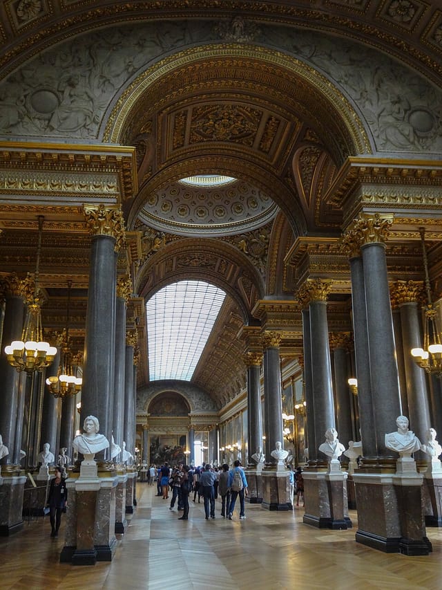 Die Galerie der Schlachten — SCHLOSS
