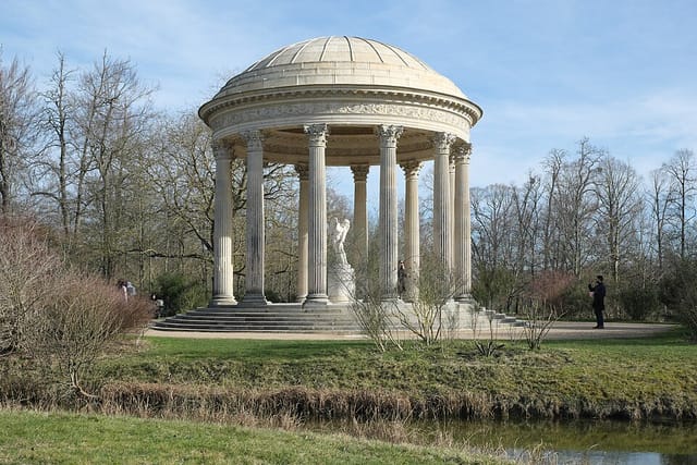 Der Tempel der Liebe — DOMÄNE TRIANON